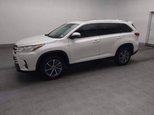 Blizzard Pearl 2019 Toyota Highlander XLE