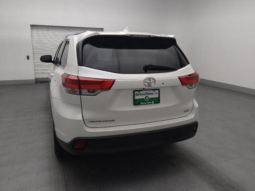 Blizzard Pearl 2019 Toyota Highlander XLE