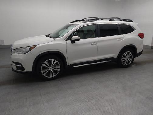 Crystal White Pearl 2019 Subaru Ascent Limited 8-Passenger