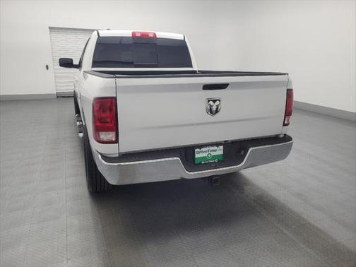 2016 RAM 1500 SLT