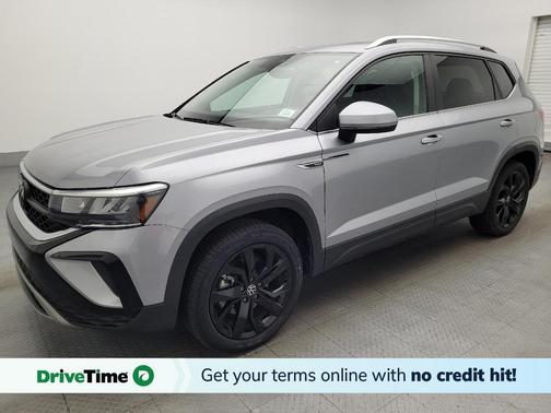 Silver 2023 Volkswagen Taos 1.5T SE