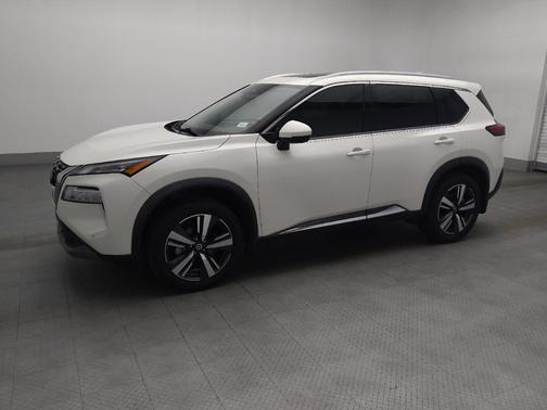 White 2021 Nissan Rogue SL