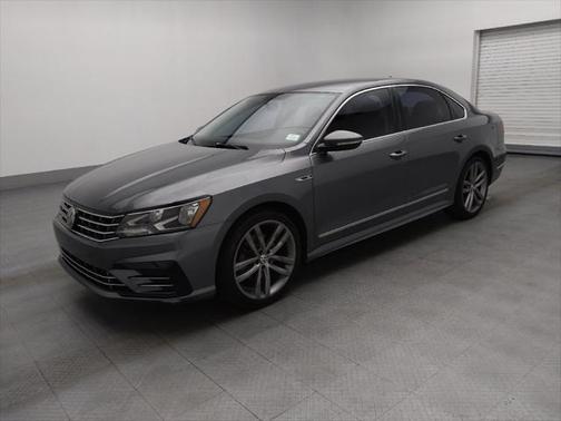 2017 Volkswagen Passat 1.8T R-Line w/Comfort