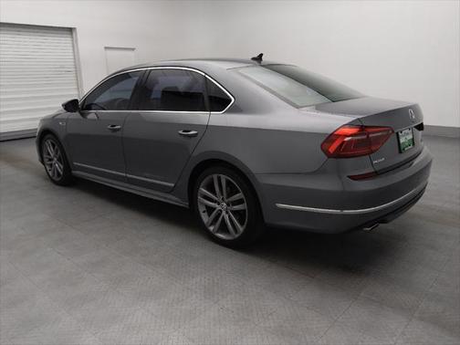 2017 Volkswagen Passat 1.8T R-Line w/Comfort