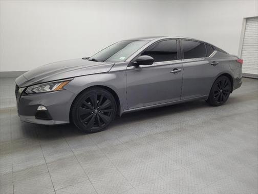 2020 Nissan Altima SR FWD
