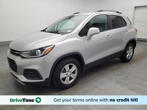 Silver Ice Metallic 2021 Chevrolet Trax LT