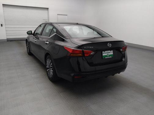 Super Black 2023 Nissan Altima 2.5 SV