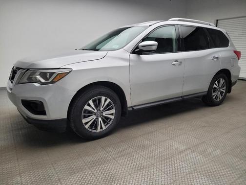 2019 Nissan Pathfinder S