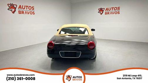 2004 Ford Thunderbird