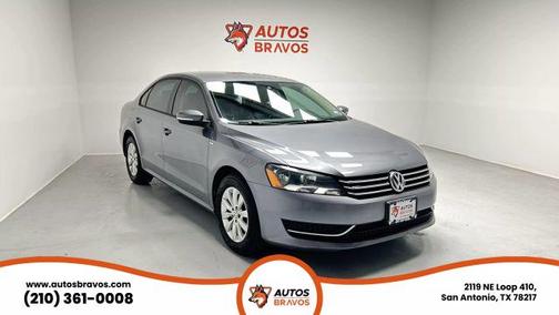 2015 Volkswagen Passat 1.8T Auto Wolfsburg Ed