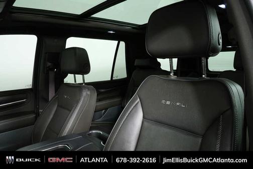 White Frost Tri-Coat 2022 GMC Yukon Denali