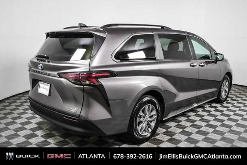 Predawn Gray Mica 2024 Toyota Sienna XLE