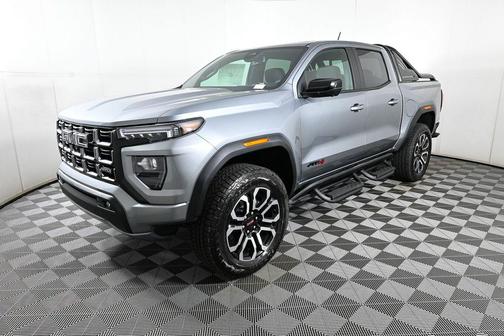 2025 GMC Canyon AT4