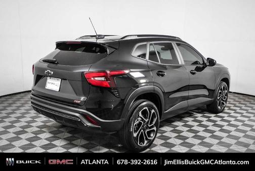 Mosaic Black Metallic 2024 Chevrolet Trax 2RS