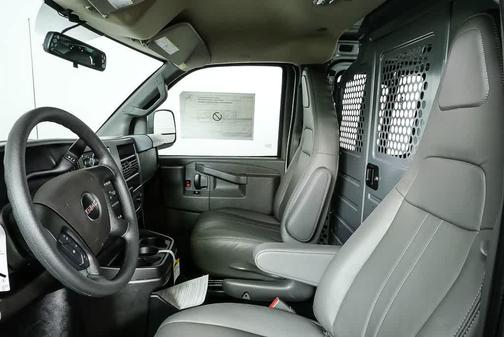 2025 GMC Savana 2500 Work Van