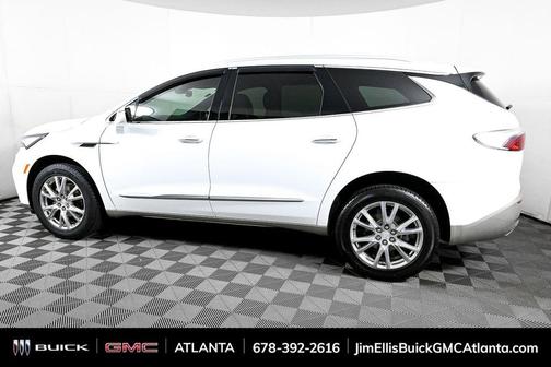 2022 Buick Enclave Essence