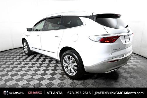 2022 Buick Enclave Essence