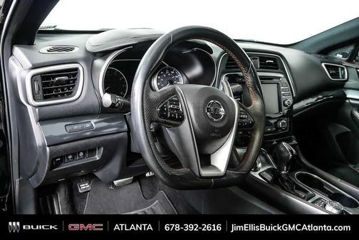 2021 Nissan Maxima SR