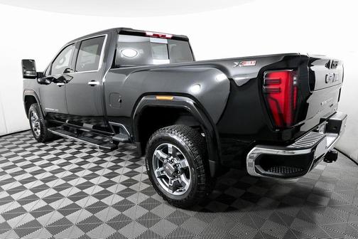 2025 GMC Sierra 2500 SLT