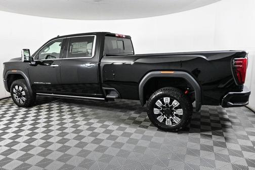 2025 GMC Sierra 3500 Denali