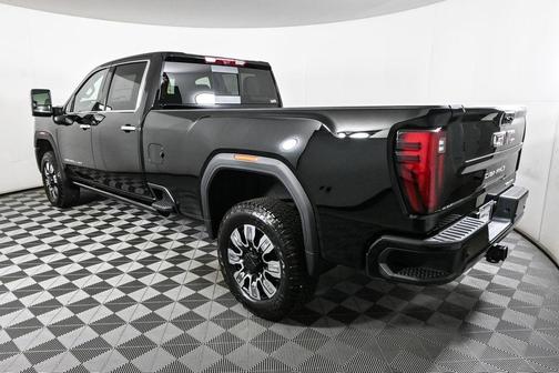 2025 GMC Sierra 3500 Denali