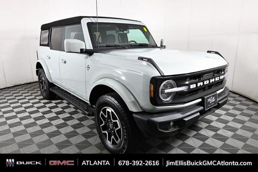 2023 Ford Bronco Outer Banks