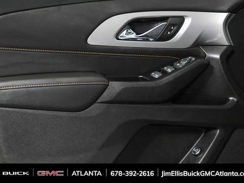 Silver Ice Metallic 2019 Chevrolet Traverse LT Cloth