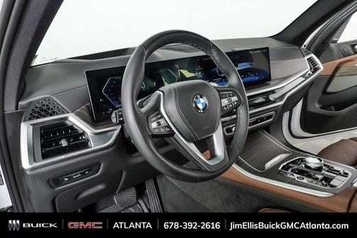 Mineral White Metallic 2026 BMW X5 xDrive40i