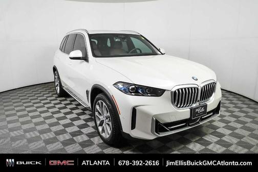 Mineral White Metallic 2026 BMW X5 xDrive40i