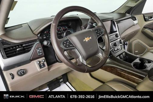 Iridescent Pearl Tricoat 2016 Chevrolet Suburban LT