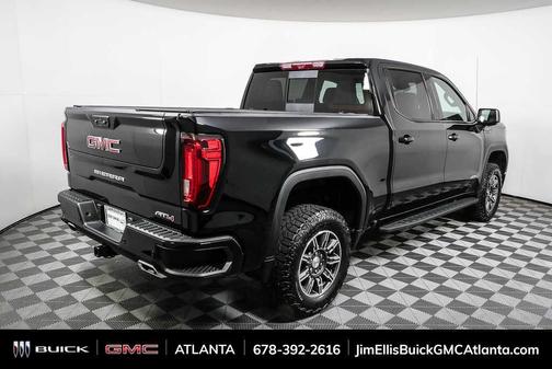 2024 GMC Sierra 1500 AT4