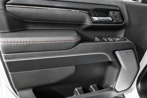 2025 GMC Sierra 2500 AT4X
