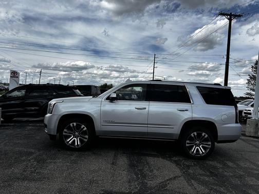 Quicksilver Metallic 2017 GMC Yukon Denali