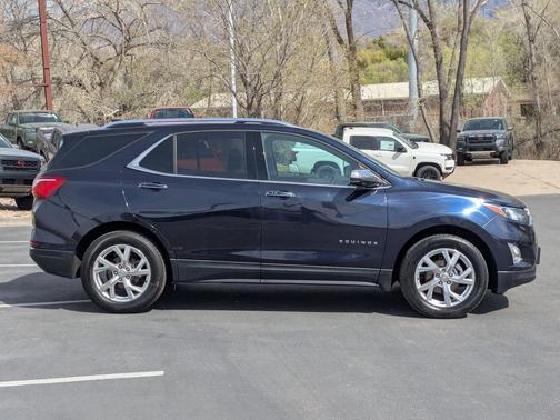 Midnight Blue Metallic 2020 Chevrolet Equinox L