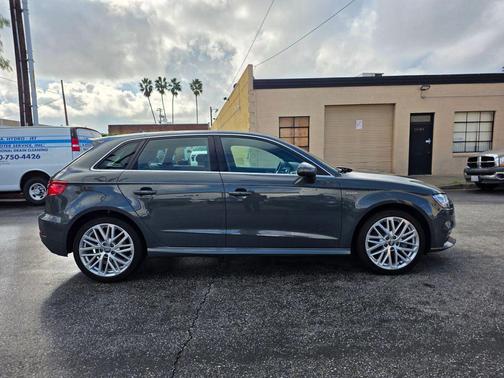 2018 Audi A3 e-tron 1.4T Premium
