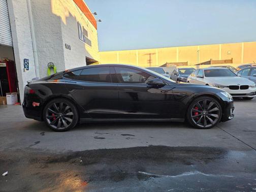 2014 Tesla Model S P85D
