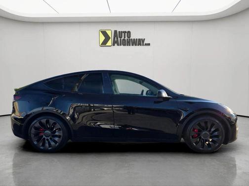 2022 Tesla Model Y Performance Dual Motor All-Wheel Drive