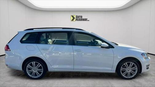 2015 Volkswagen Golf SportWagen TDI SE 4-Door