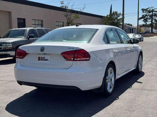 2014 Volkswagen Passat 2.0L TDI DSG SE w/Sunroof