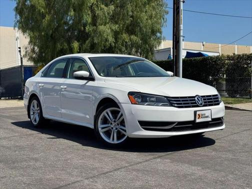 2014 Volkswagen Passat 2.0L TDI DSG SE w/Sunroof