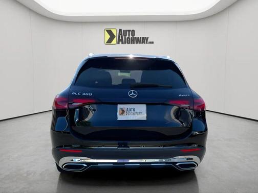 Black 2024 Mercedes-Benz GLC 300 4MATIC
