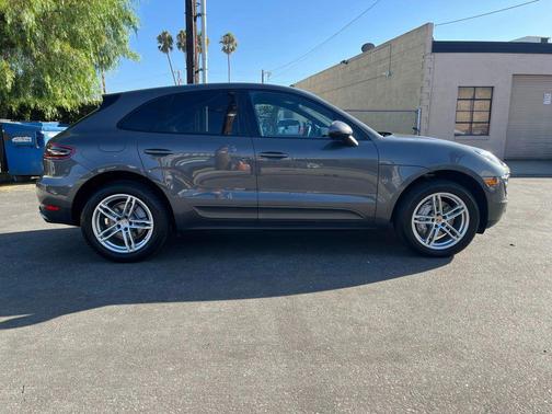 2016 Porsche Macan S