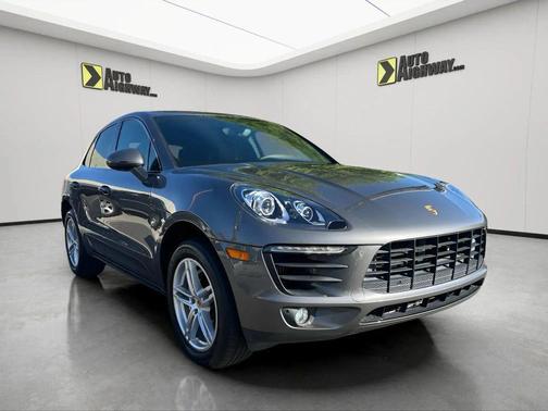 2016 Porsche Macan S