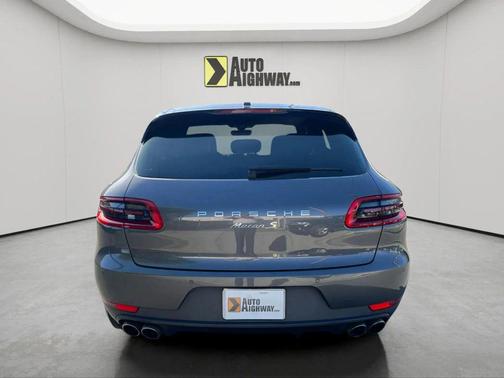 2016 Porsche Macan S