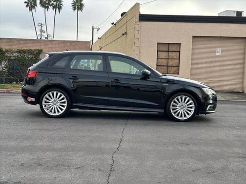 2017 Audi A3 e-tron 1.4T Premium