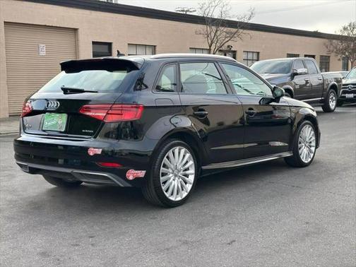 2017 Audi A3 e-tron 1.4T Premium