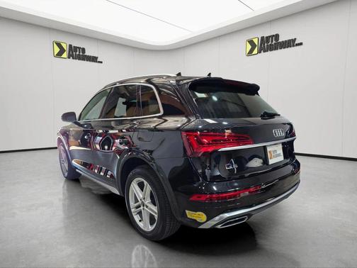 2022 Audi Q5 55 S line Premium