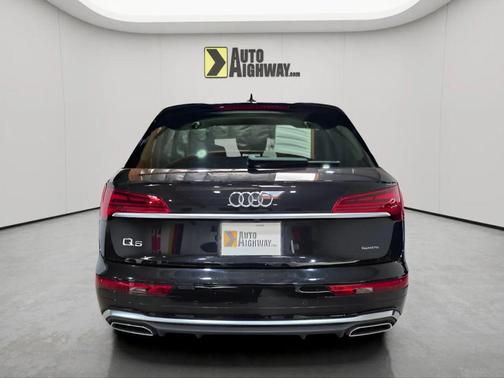2022 Audi Q5 55 S line Premium