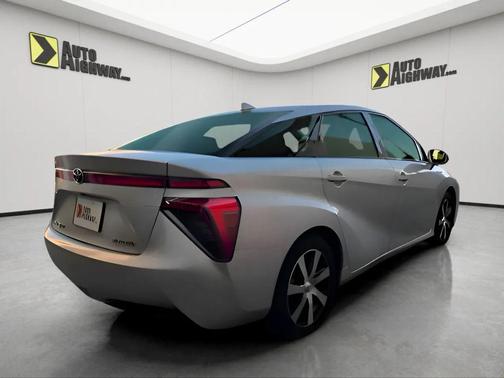 2019 Toyota Mirai Base