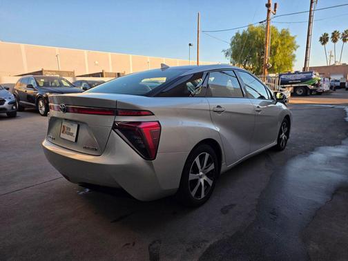 2019 Toyota Mirai Base